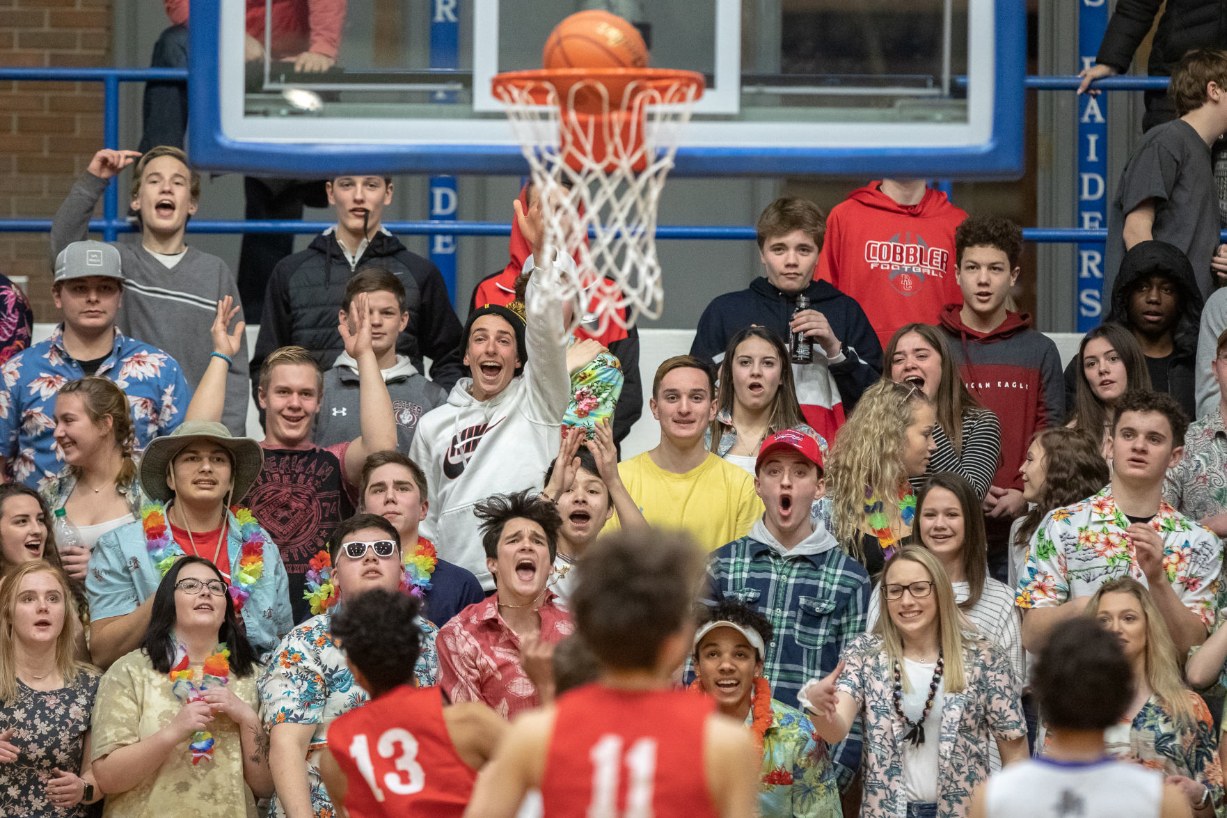 Stevens 52, Central 51